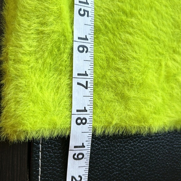 Aritzia Sunday Best Elsie Sweater Gleeful Green Sweetheart Neck Stretch Sz M - Picture 11 of 11